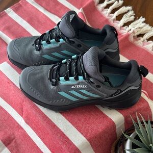 Adidas Terrex Swift R3 GOTRE-TEX Hiking Shoe Women’s Size 8